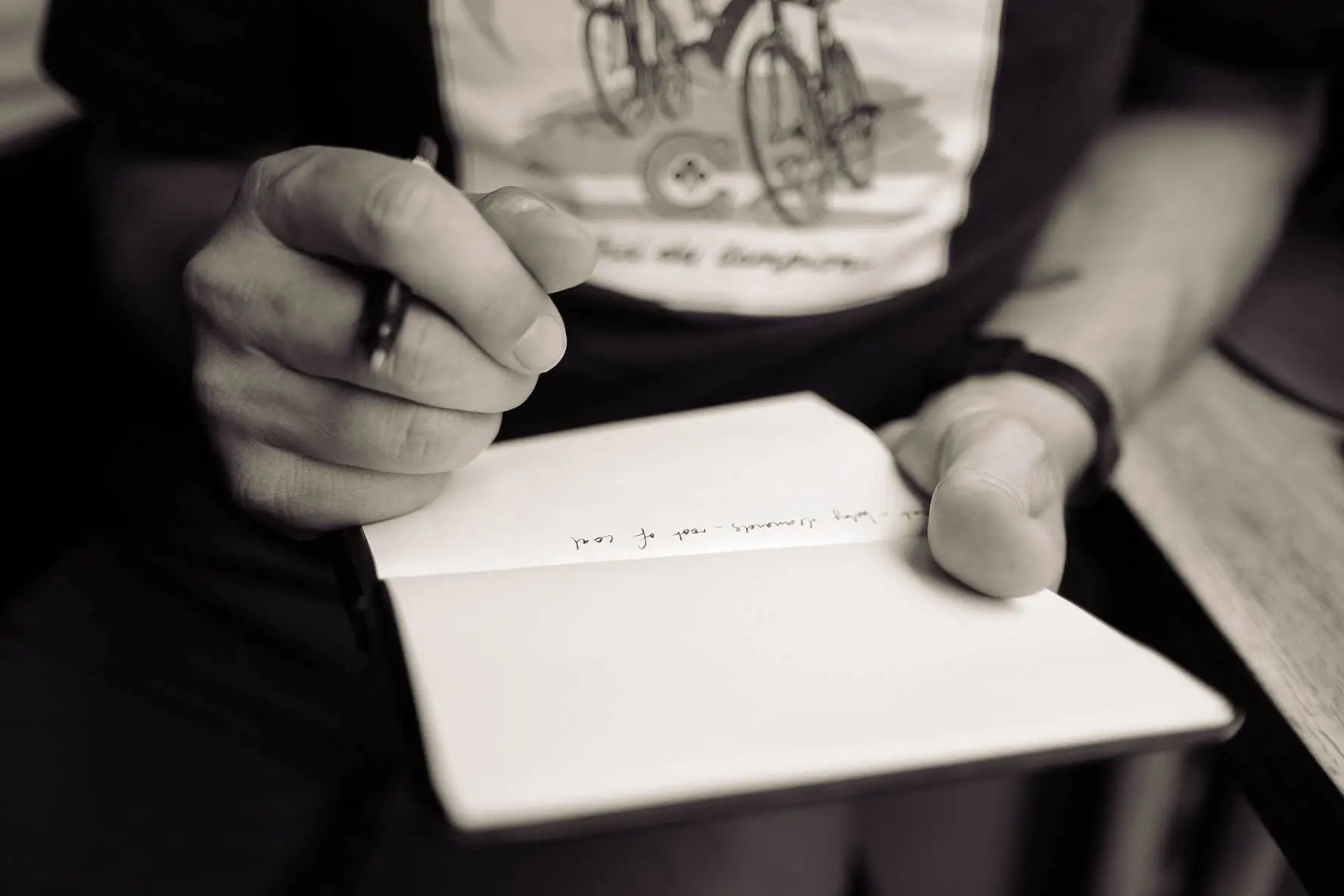 Why Electronic Signature Features Are Essential To Contract Management Software