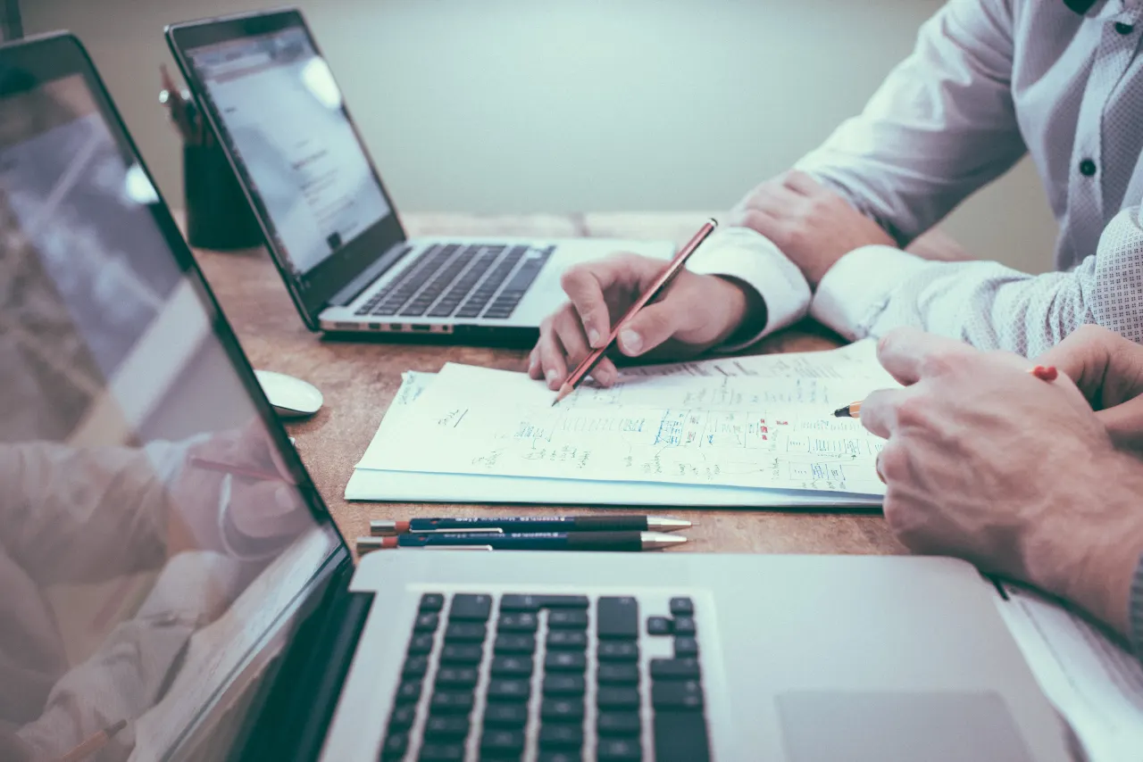 Contract Management Efficient Tracking and Monitoring.