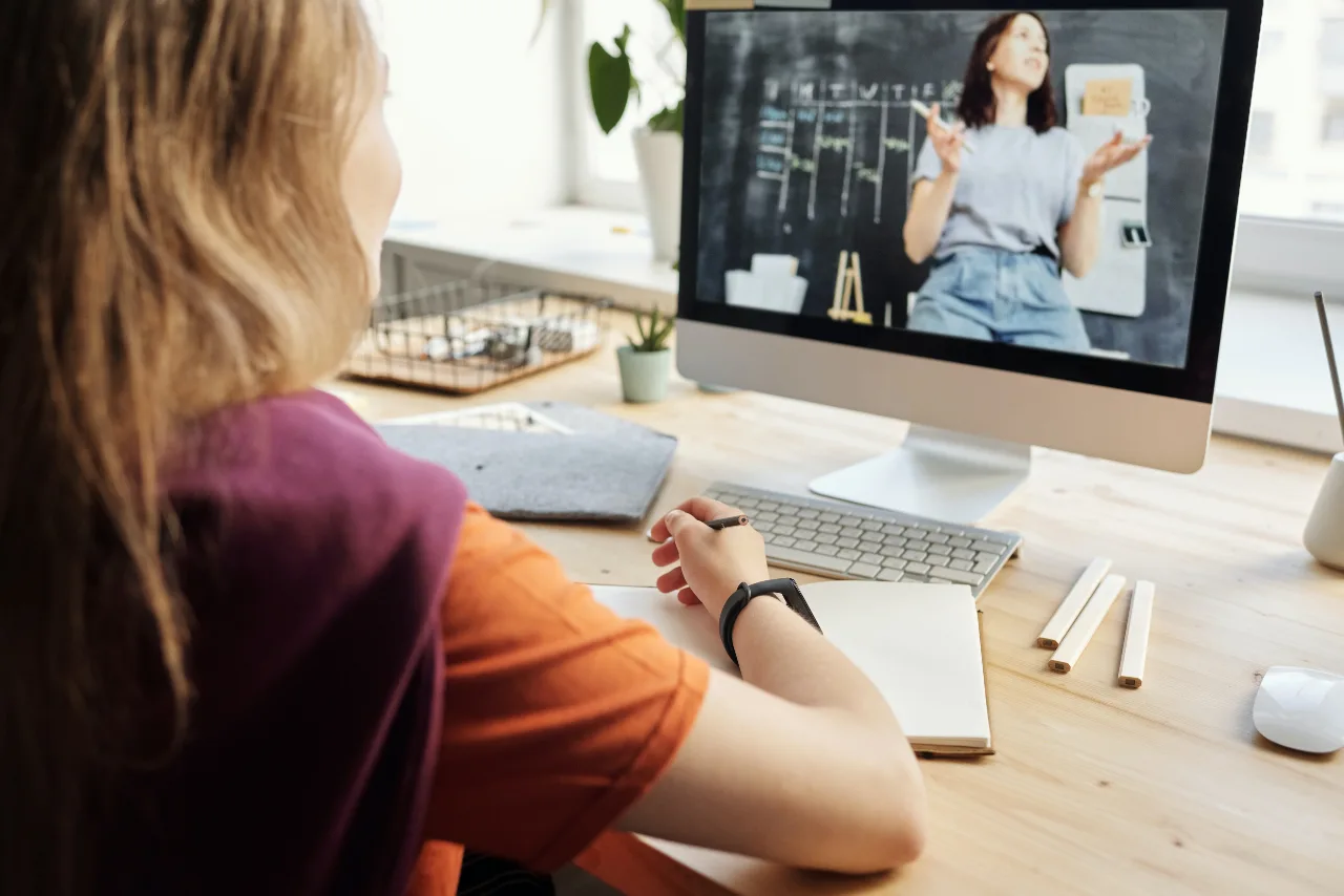 How Contract Management Systems Solve the Continuing Education Problem