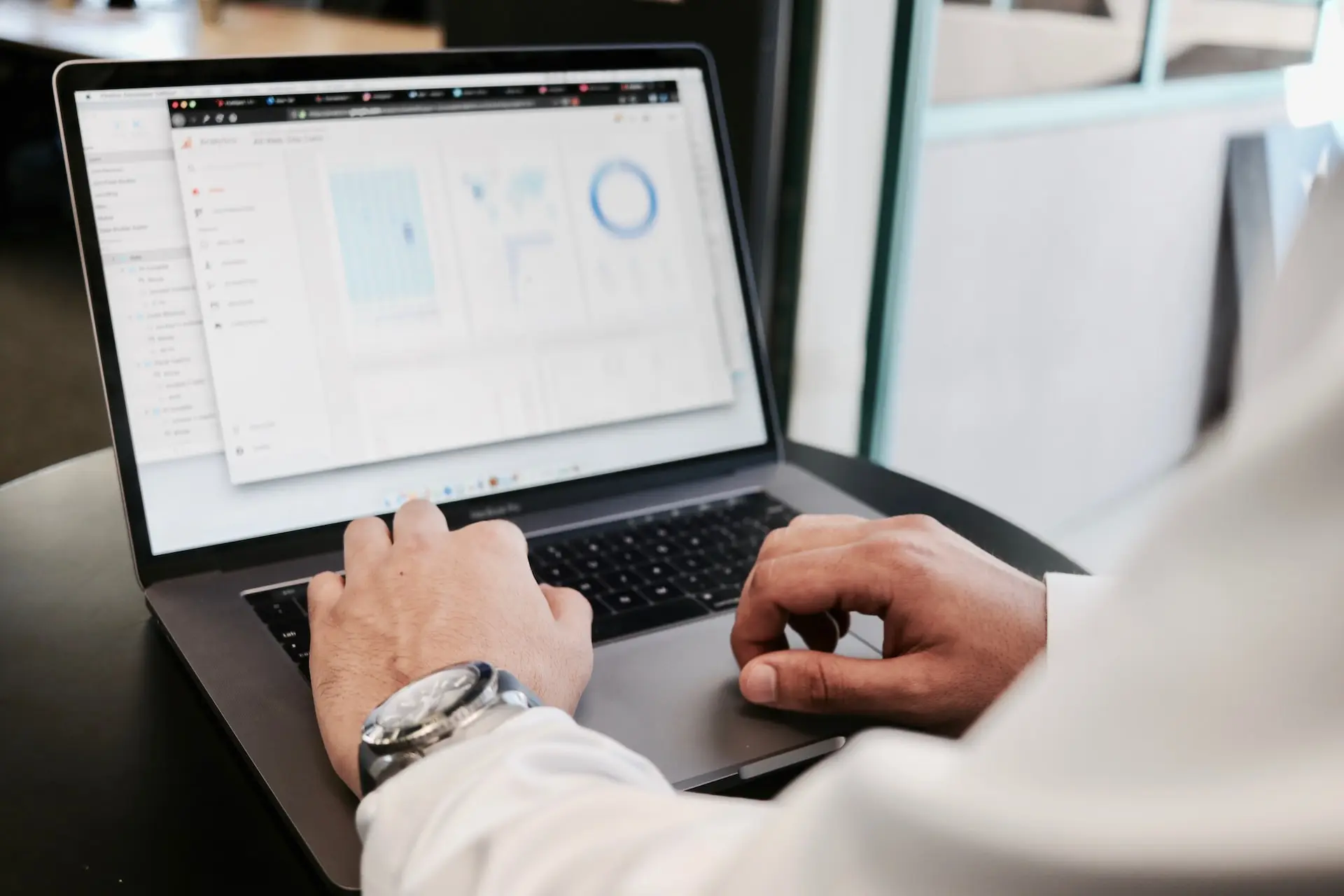 How to utilize contract metadata through CMS